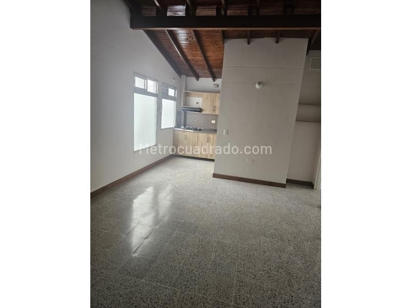Apartamento Acogedor de 2 Alcobas en Rosales - 3