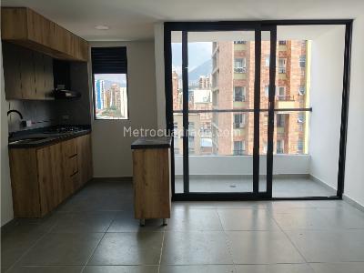 Apartaestudio en arriendo en La Candelaria, Medellín, 37 m² · foto 2 de 16