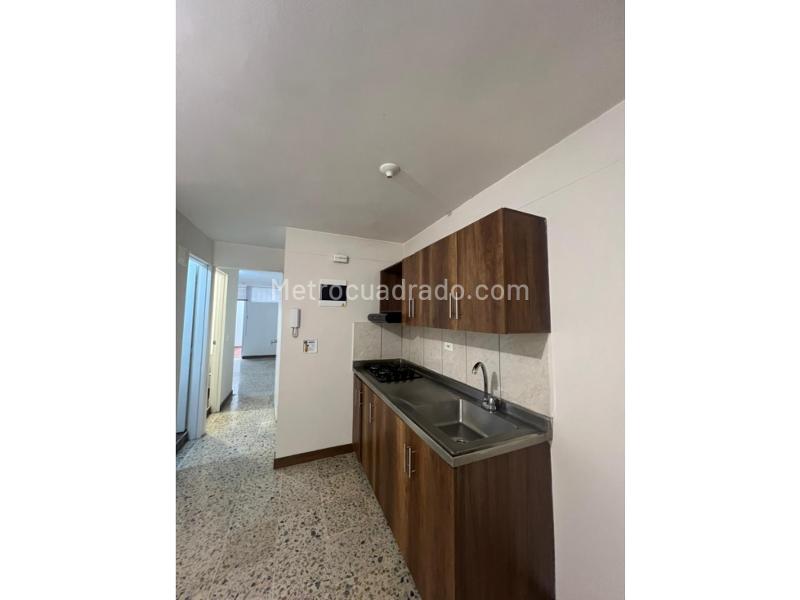 2BR Apartment on First Floor in Rosales, Belen - 2