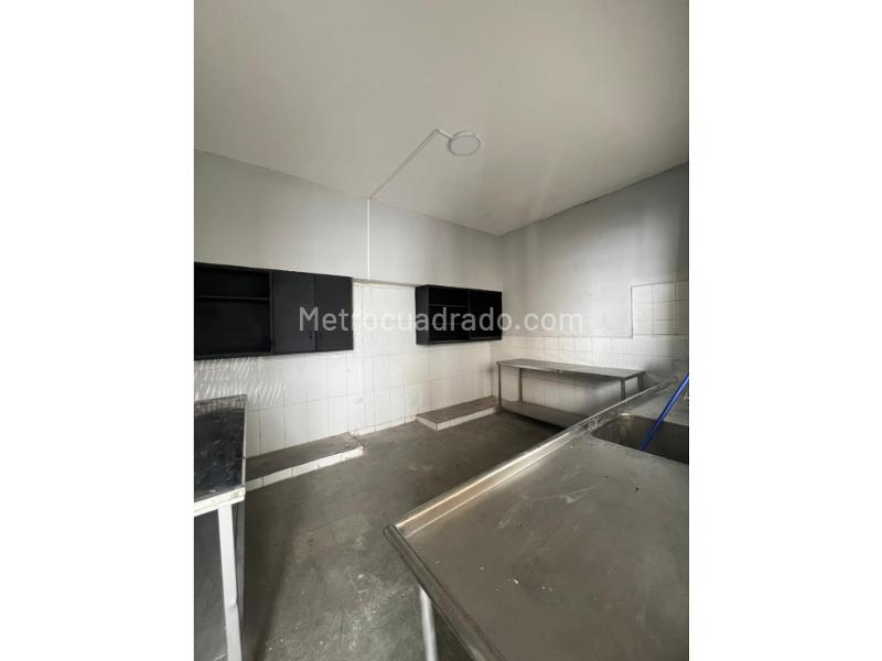 Casa amplia de 4 Alcobas en arriendo en Villa Hermosa - 5