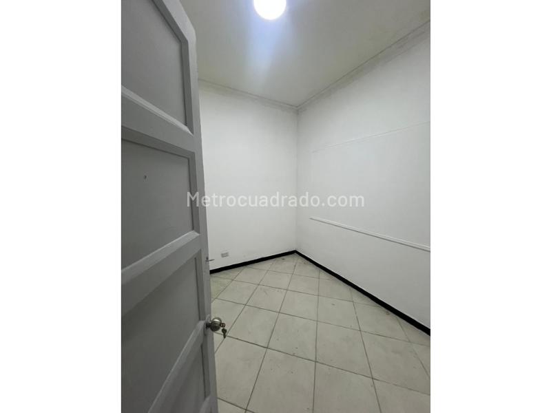 Casa amplia de 4 Alcobas en arriendo en Villa Hermosa - 7
