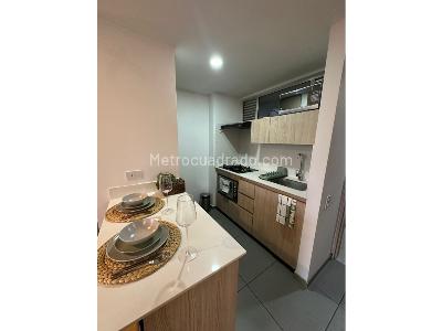 Apartamento en arriendo en Guayabal, Medellín · foto 2 de 16