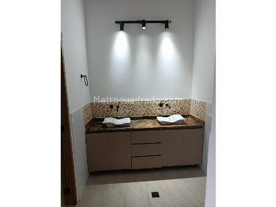 Casa en arriendo en El Tesoro, Medellín · foto 9 de 20
