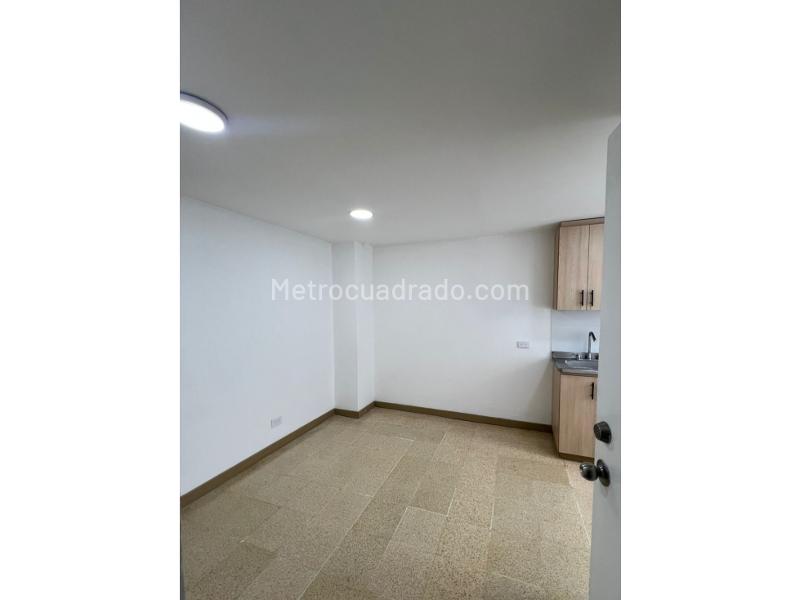 Charming 2BR Apartment in Laureles - 4