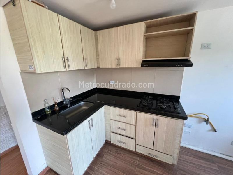 2BR Apartment in Fontibon (60 m²) - 2