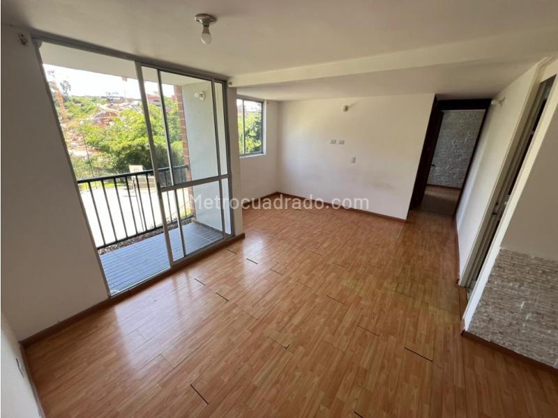 2BR Apartment in Fontibon (60 m²) - 3