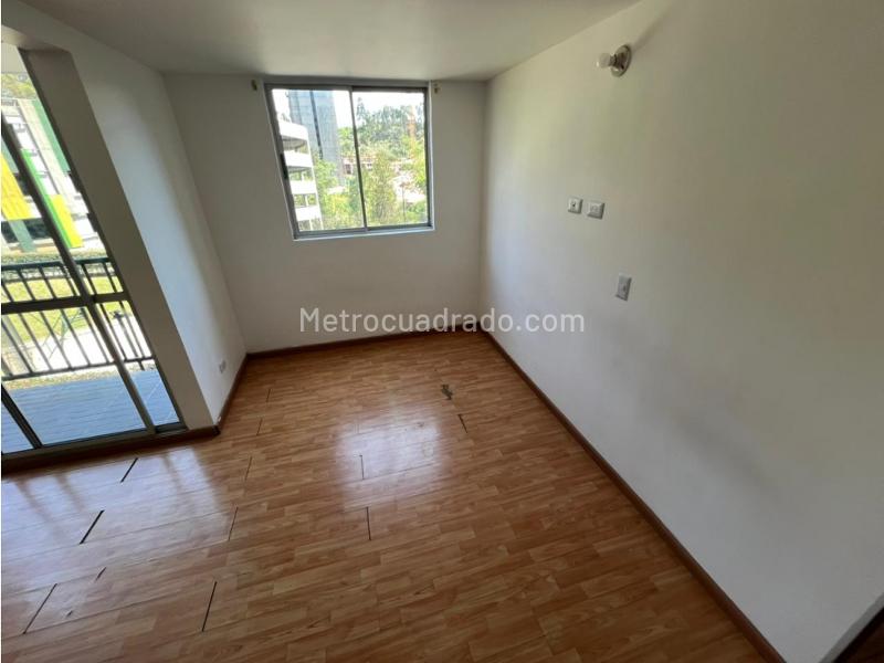 2BR Apartment in Fontibon (60 m²) - 4