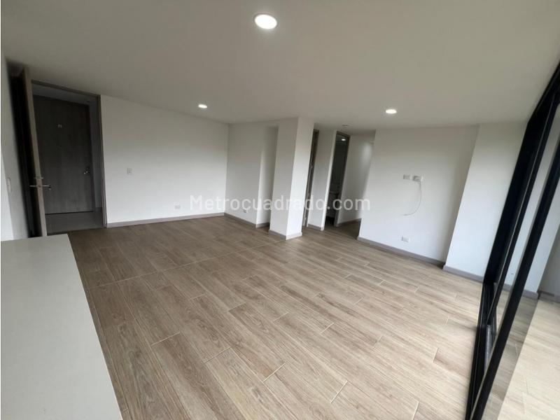 Apartamento moderno de 3 alcobas con balcón y vista en Via La Fe - 3