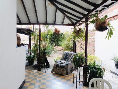 Casa de 5 alcobas en venta en Los Naranjos, Itagüí, 377 m² · foto 8 de 20