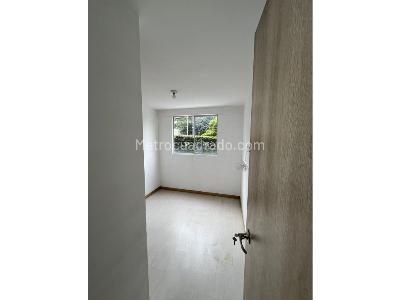 Apartamento en arriendo en Las Antillas, Envigado · foto 13 de 20