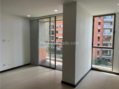 Apartamento de 2 alcobas en arriendo en Altos Del Poblado, Medellín, 67 m² · foto 4 de 15