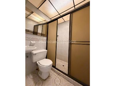 Apartamento de 3 alcobas en venta en Centro, Rionegro, 70 m² · foto 14 de 15