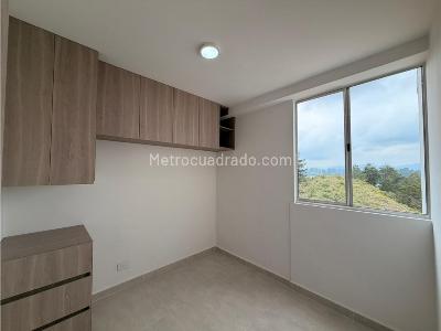 Apartamento de 2 alcobas en venta en El Porvenir, Rionegro, 47 m² · foto 12 de 18