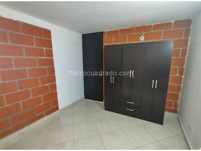 2BR Apartment in San Antonio de Prado (42 m²) - 9