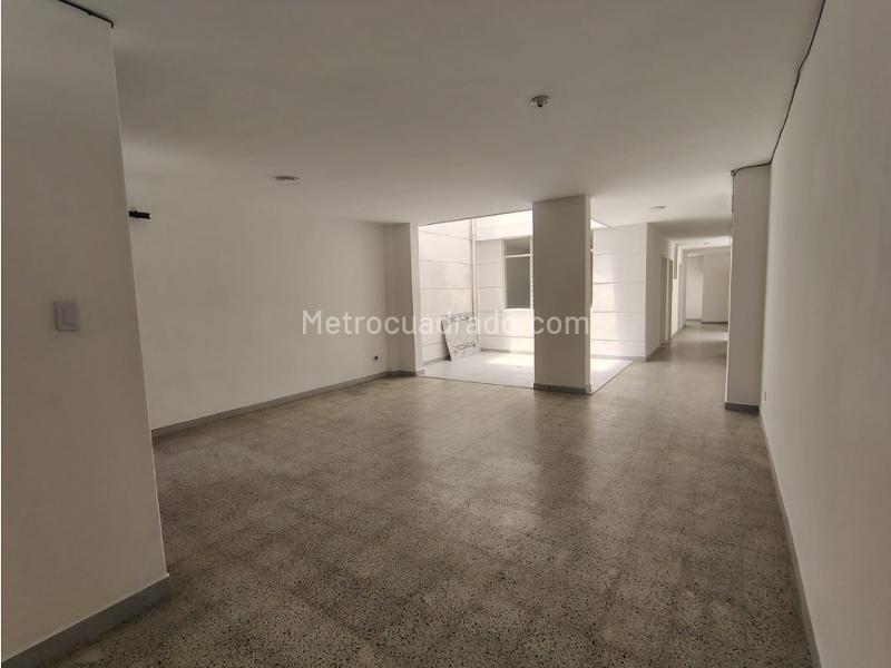 Casa de 4 Alcobas en Boston con Parqueadero - 4