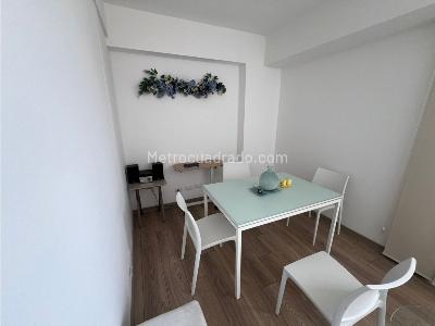 Apartamento de 2 alcobas en venta en San Nicolas, Rionegro, 70 m² · foto 9 de 20