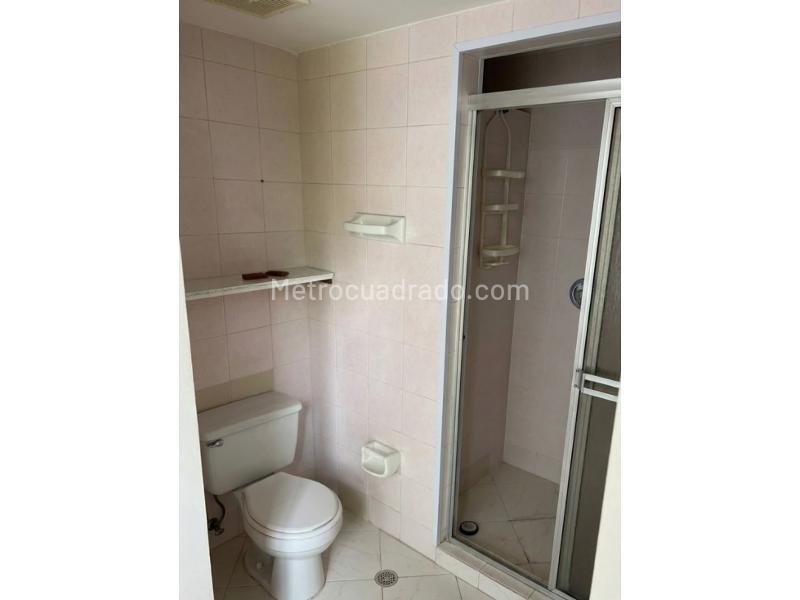 Spacious 4BR Apartment in Belen - 6