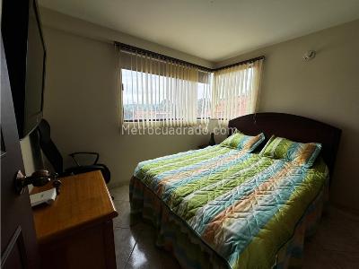 Casa de 3 alcobas en venta en Cuatro Esquinas, Rionegro, 212 m² · foto 13 de 20
