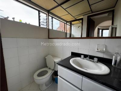 Casa de 3 alcobas en venta en Cuatro Esquinas, Rionegro, 212 m² · foto 16 de 20