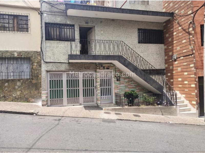 Casa en el Primer Piso de 2 Alcobas en Buenos Aires, Medellín