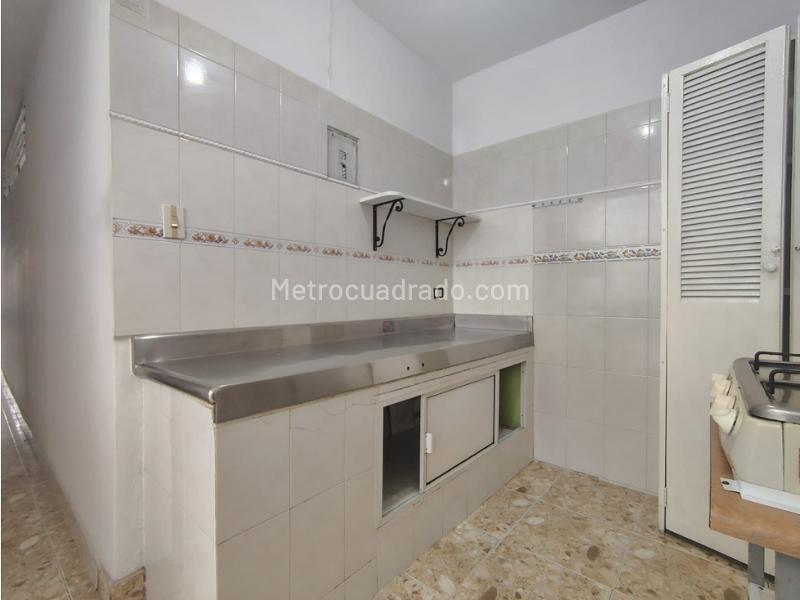 Casa en el Primer Piso de 2 Alcobas en Buenos Aires, Medellín - 2