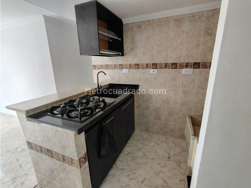 2BR Apartment for Rent in La Milagrosa (40 m²) - 4