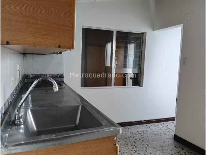 Apartamento de 3 Alcobas en Boston con Balcón - 3