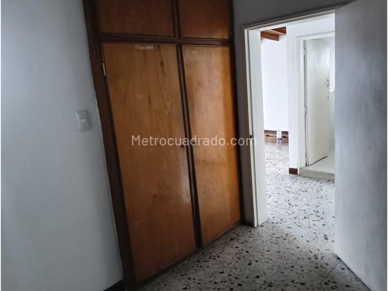 Apartamento de 3 Alcobas en Boston con Balcón - 9