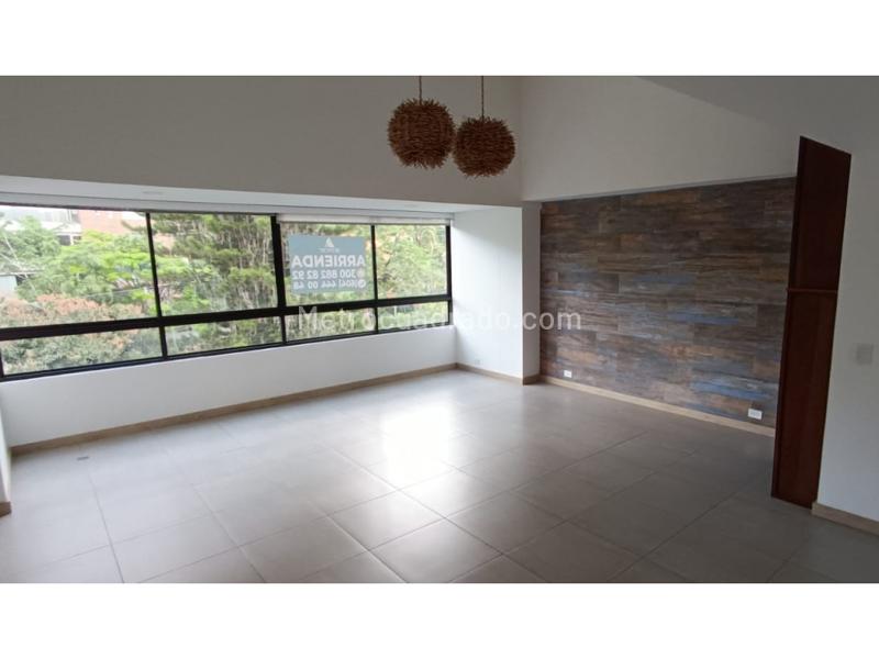 Functional 4BR Apartment in Poblado - 6