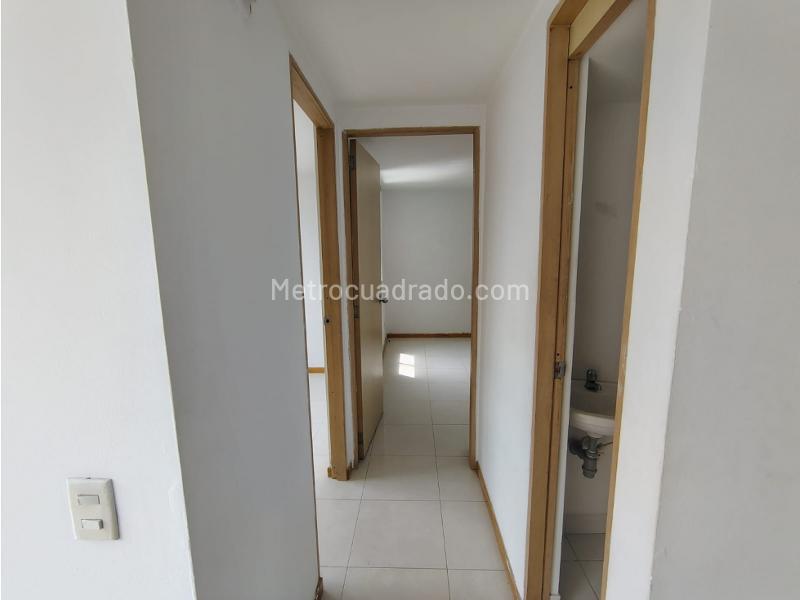 Apartamento de 2 Alcobas con Vista Panorámica en San Antonio - 8