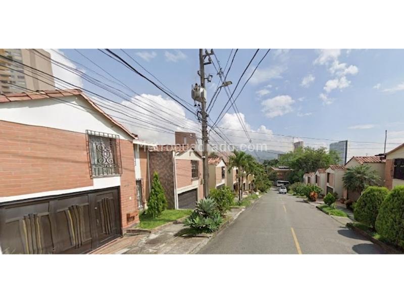 Casa en Arriendo, Las Flores, Envigado