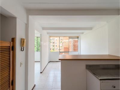 Apartaestudio en arriendo en La Mota, Medellín, 28 m² · foto 3 de 14