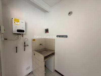 Apartaestudio en arriendo en La Mota, Medellín, 28 m² · foto 8 de 14