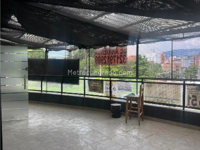 Casa de 5 alcobas en arriendo en Laureles, Medellín, 180 m² · foto 14 de 16