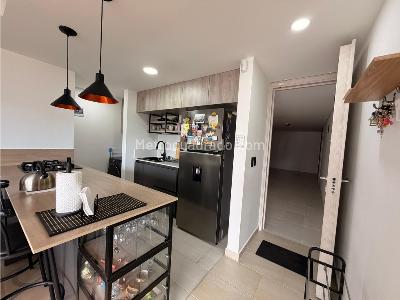 Apartamento de 2 alcobas en venta en Suramerica, Itagüí, 67 m² · foto 7 de 19