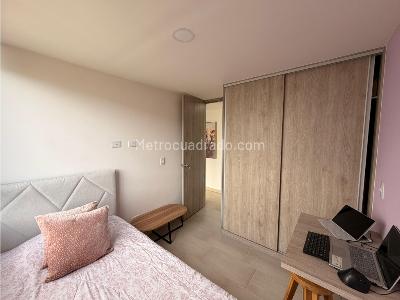 Apartamento de 2 alcobas en venta en Suramerica, Itagüí, 67 m² · foto 17 de 19