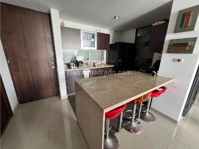 Apartamento de 2 alcobas en arriendo en El Poblado, Medellín, 128 m² · foto 2 de 20