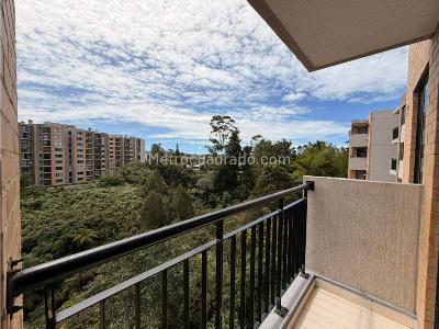 Apartamento de 2 alcobas en venta en Cimarronas, Rionegro, 45 m² · foto 2 de 18