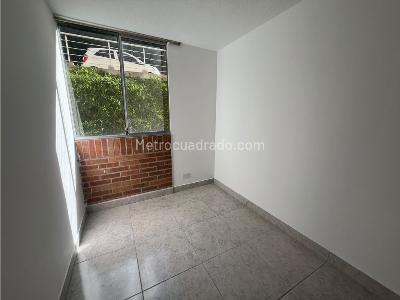 Apartamento de 3 alcobas en arriendo en Belen, Medellín, 54 m² · foto 10 de 20