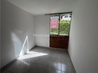 Apartamento de 3 alcobas en arriendo en Belen, Medellín, 54 m² · foto 11 de 20