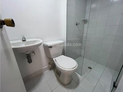 Apartamento de 3 alcobas en arriendo en Belen, Medellín, 54 m² · foto 14 de 20