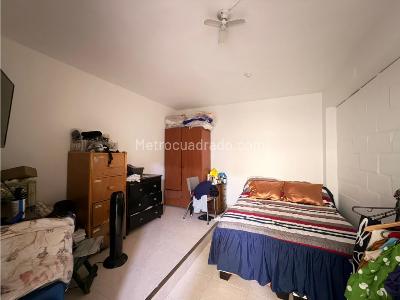 Casa de 5 alcobas en venta en Buenos Aires, Medellín, 248 m² · foto 10 de 20