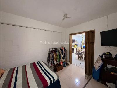 Casa de 5 alcobas en venta en Buenos Aires, Medellín, 248 m² · foto 11 de 20