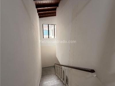 Casa de 5 alcobas en venta en Buenos Aires, Medellín, 248 m² · foto 14 de 20