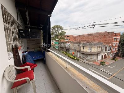 Casa de 5 alcobas en venta en Buenos Aires, Medellín, 248 m² · foto 17 de 20