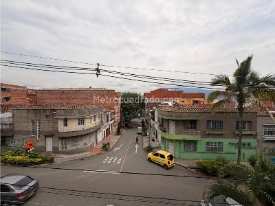Casa de 5 alcobas en venta en Buenos Aires, Medellín, 248 m² · foto 20 de 20