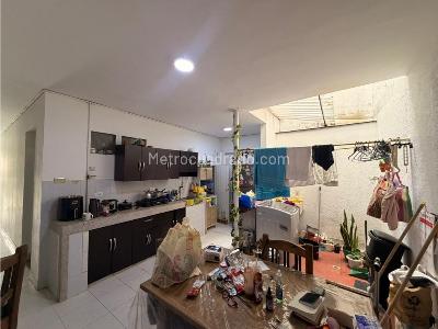 Casa de 5 alcobas en venta en Buenos Aires, Medellín, 248 m² · foto 7 de 20