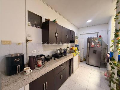 Casa de 5 alcobas en venta en Buenos Aires, Medellín, 248 m² · foto 8 de 20