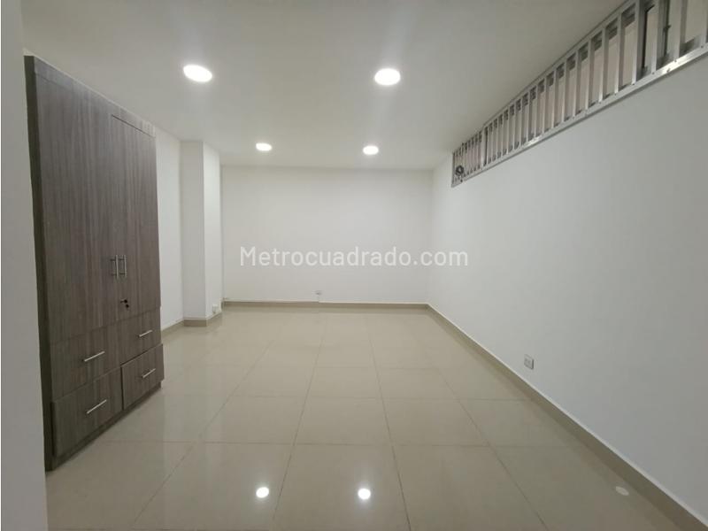Oficina en Arriendo, Niquia, Bello - Más