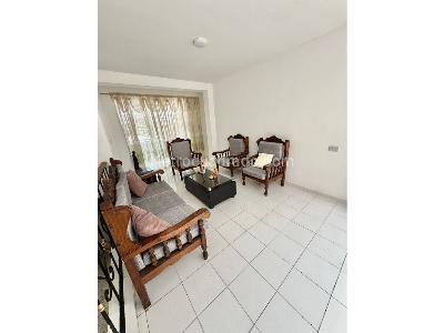 Casa de 4 alcobas en venta en Campo Valdes, Medellín, 96 m² · foto 2 de 20
